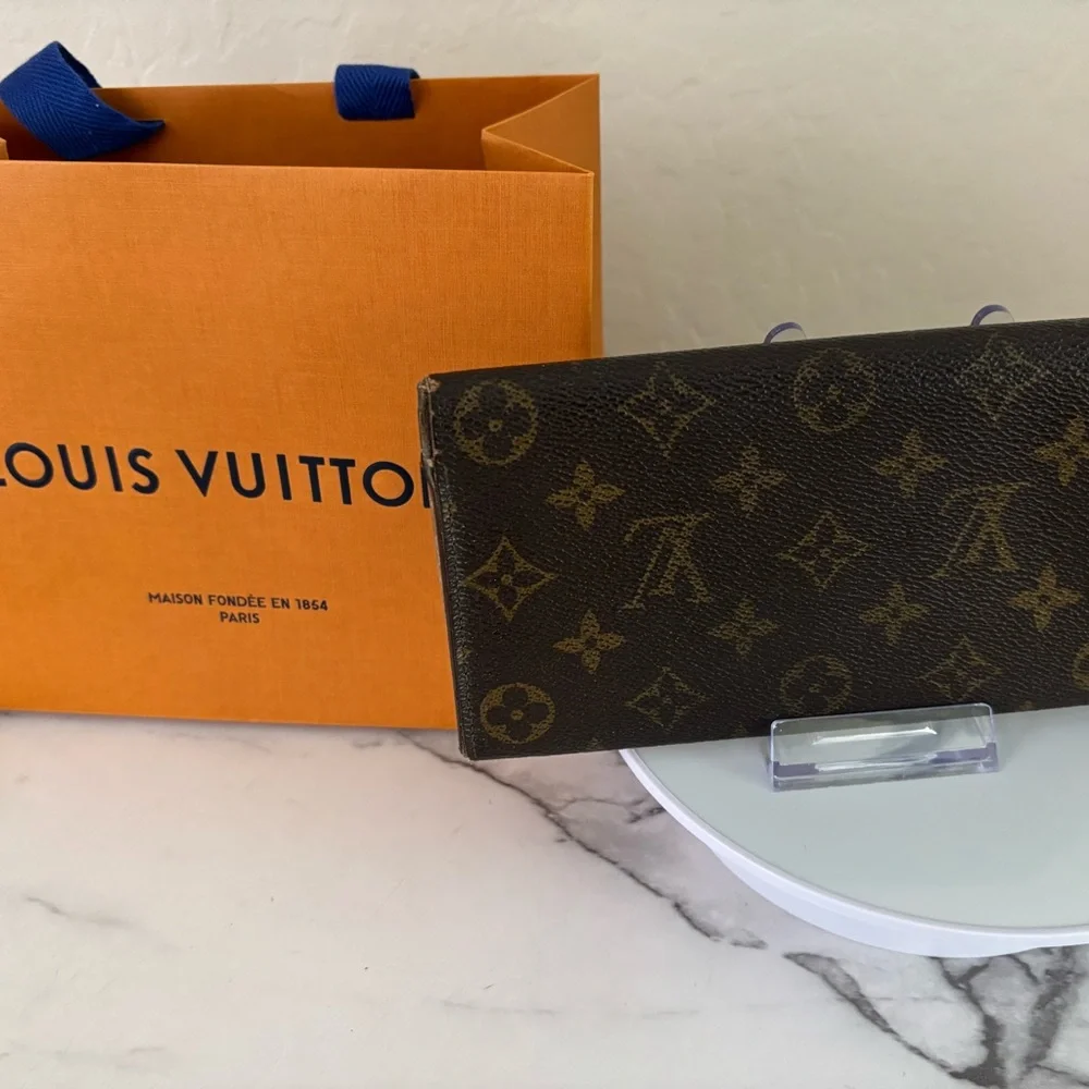 Louis Vuitton Brown Sarah Monogram LongWallet